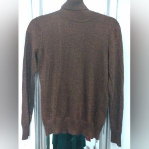 Joseph A womens turtleneck cooper Metalic sweater size M.